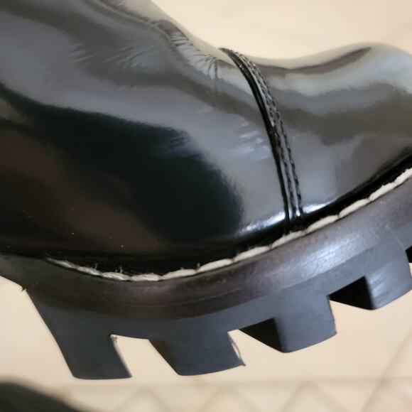 Louis Vuitton Glossy Black and Textured Brown Booties - Picture 12 of 15